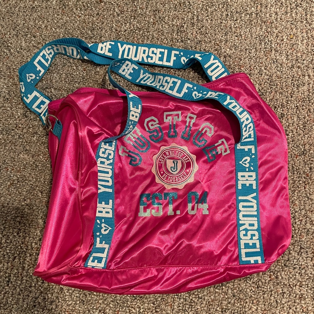 JUSTICEPINKSATIN DUFFLEBAGW/SHOULDER STRAP & 2 STRAPS